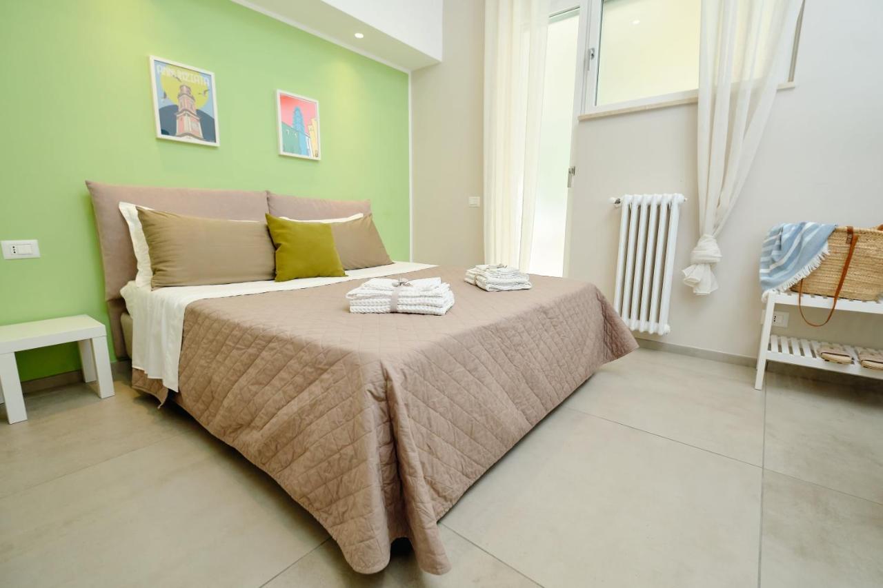 Riflessi Damare Room & Apartment Salerno Exterior photo